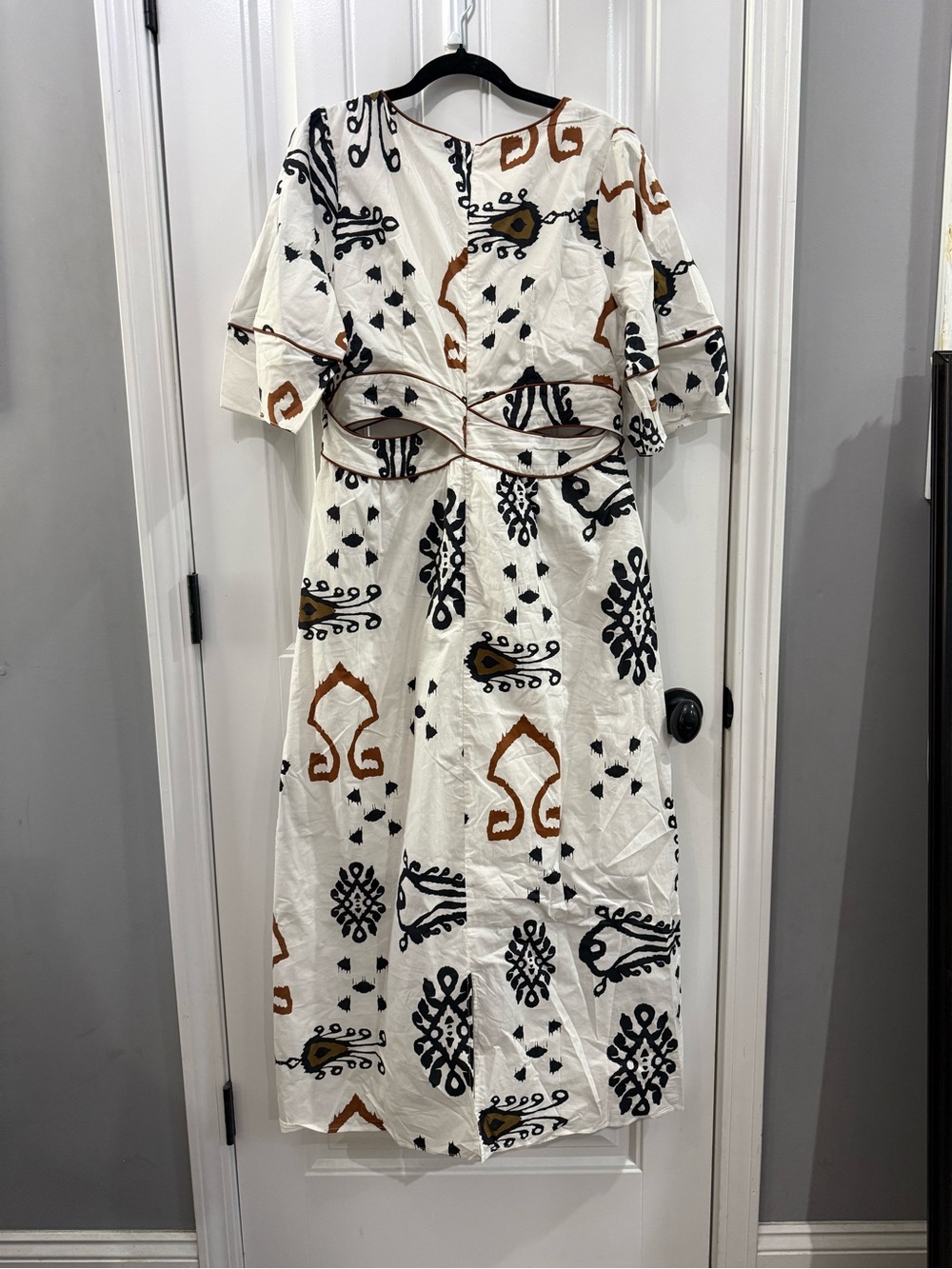 GiGIO Ikat print cutout dress-size large - Picture 4 of 5